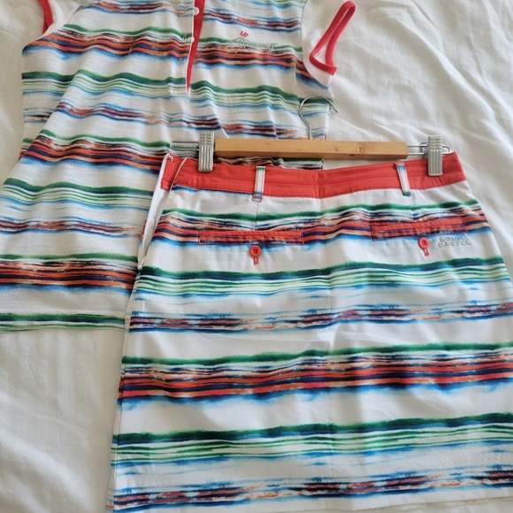 women's golf wear - Picture 2 of 3